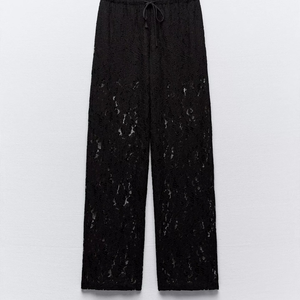 Zara Black Lace Pants
Mark xl but fit L
